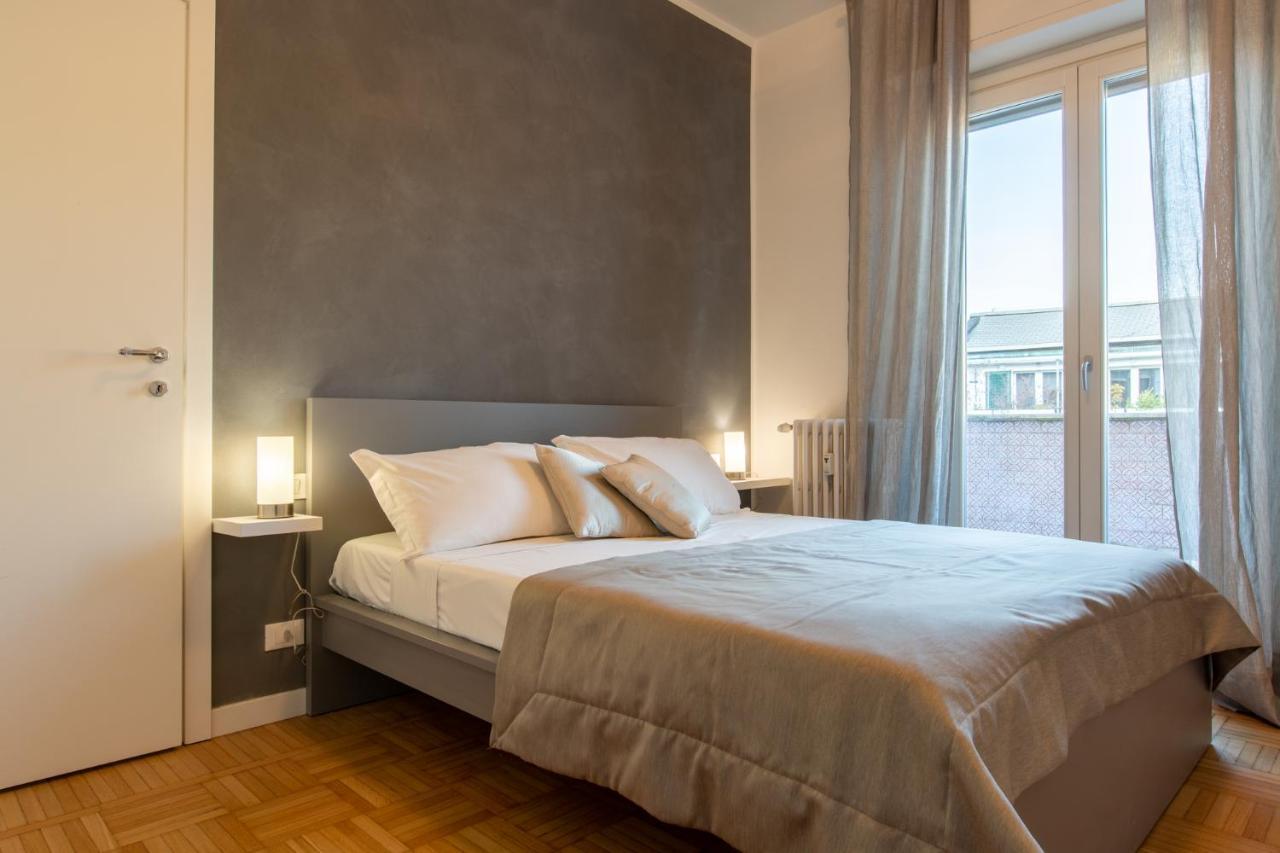 Italstay - Disciplini Apartment -10 Min Dal Duomo Milan Luaran gambar